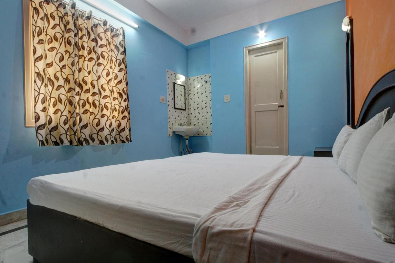 Spot On Radha Krishna Deluxe Lodge Near Cubbon Park Бангалор Екстериор снимка