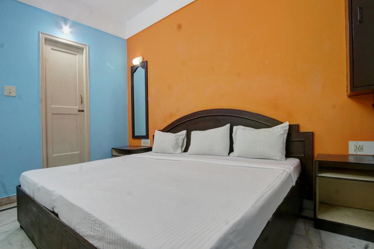 Spot On Radha Krishna Deluxe Lodge Near Cubbon Park Бангалор Екстериор снимка